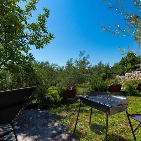 Apartament Dvi Ulike Labinci Zewnętrze zdjęcie
