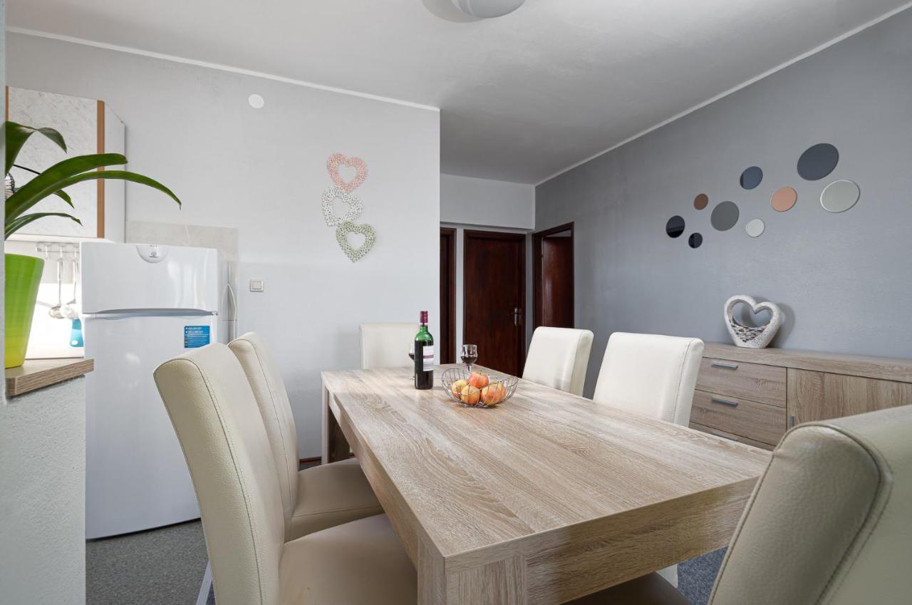 Apartament Dvi Ulike Labinci Zewnętrze zdjęcie